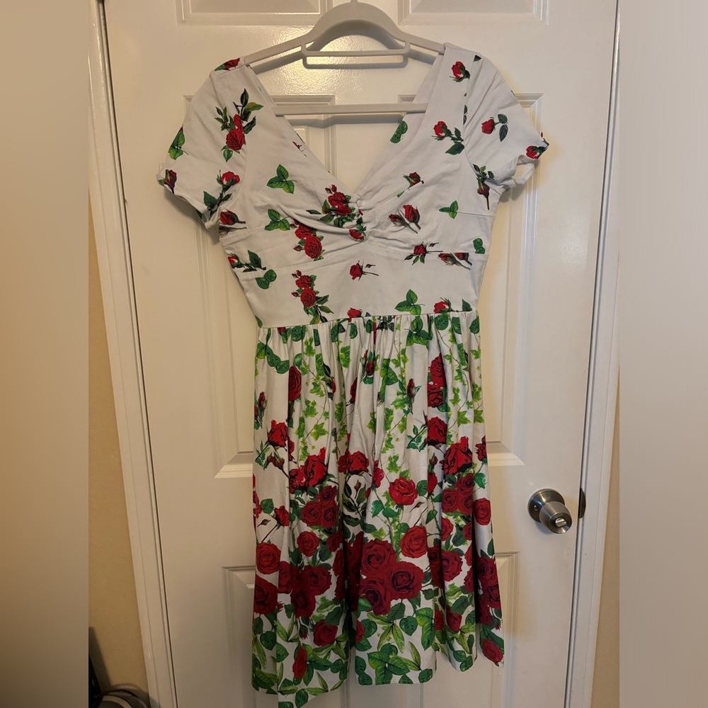 Unique vintage rose dress size large